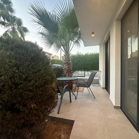 Royal Sunset Studios & Apartments Limassol Exterior foto