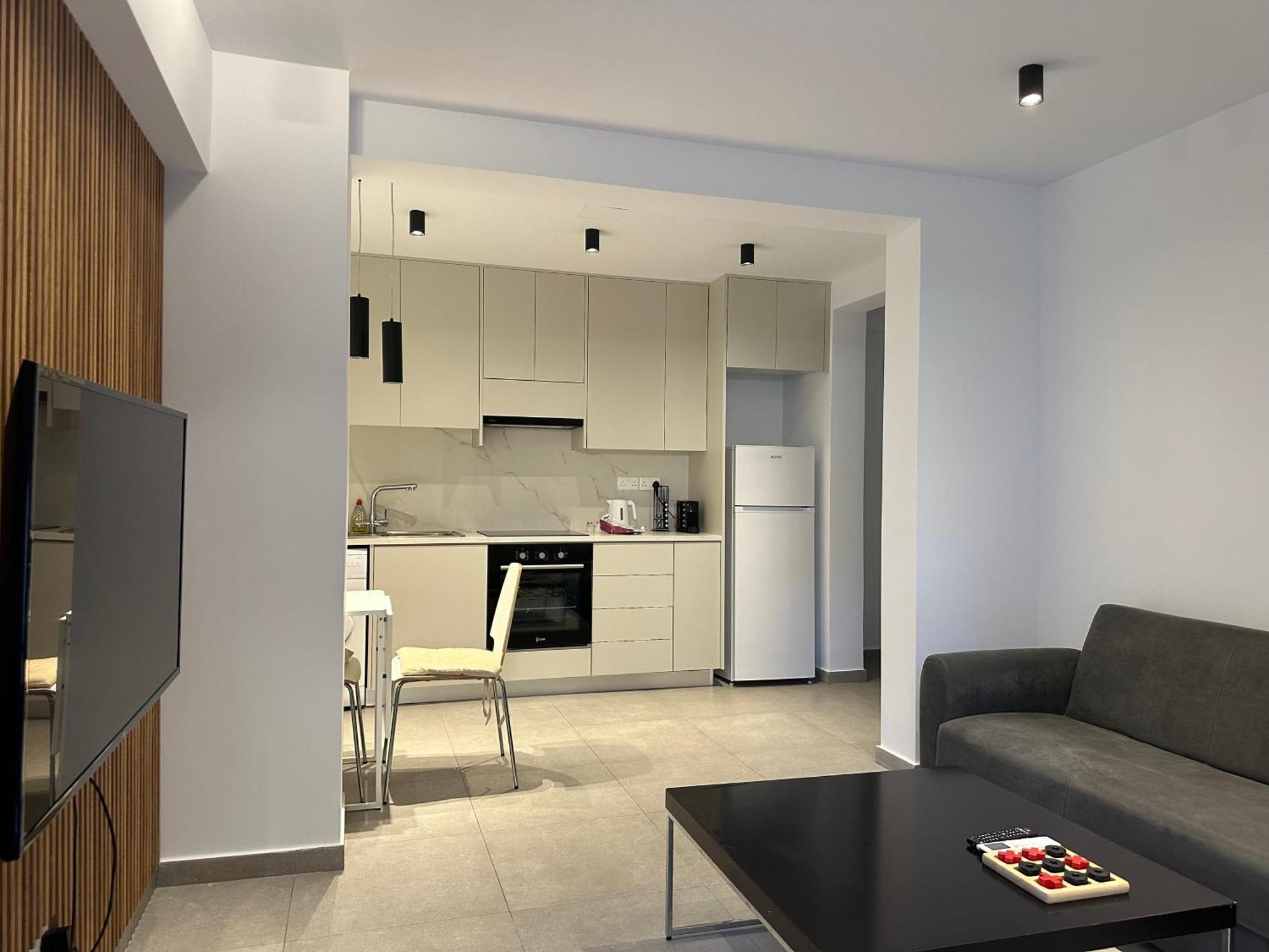 Royal Sunset Studios & Apartments Limassol Exterior foto